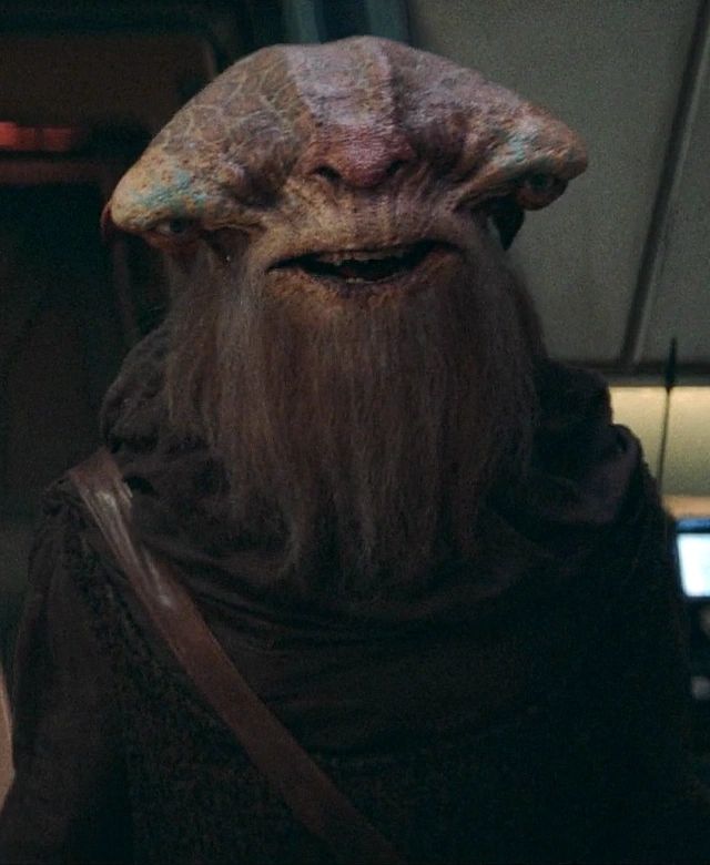 Cabuck (Alien Bartender)