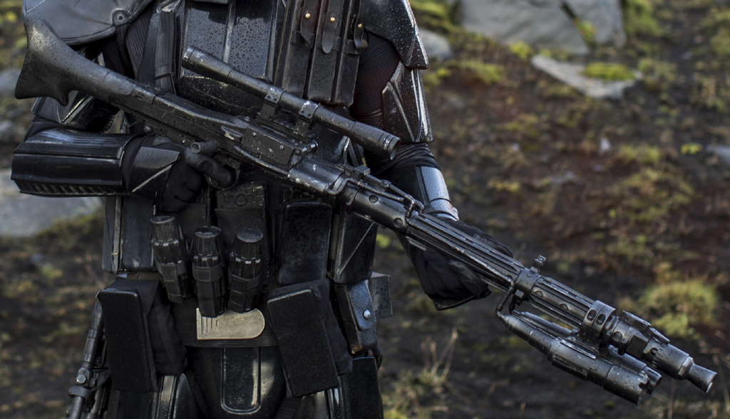 DLT-19D heavy blaster rifle