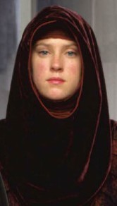 Holle (Human Royal Handmaiden)