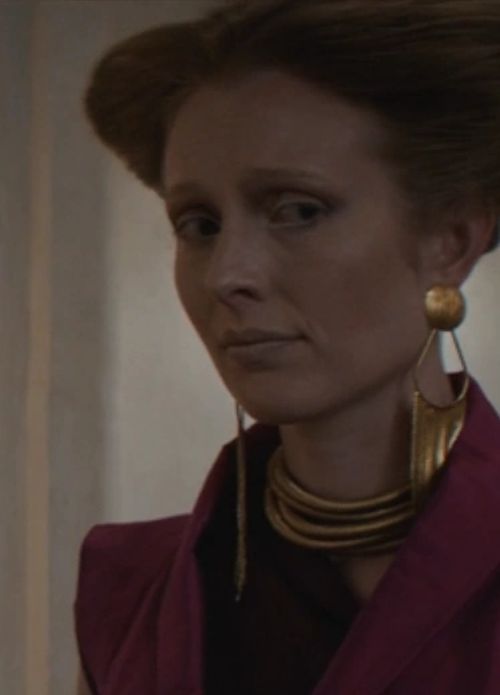 Vivyn (Human Senator)